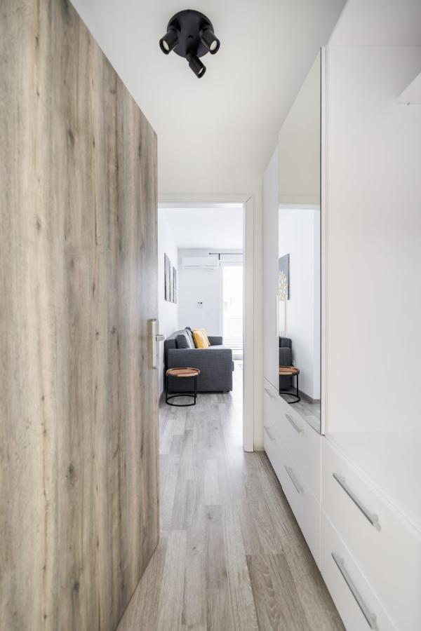 Cosy Home Close To The Center With Parking Garage Boedapest Buitenkant foto