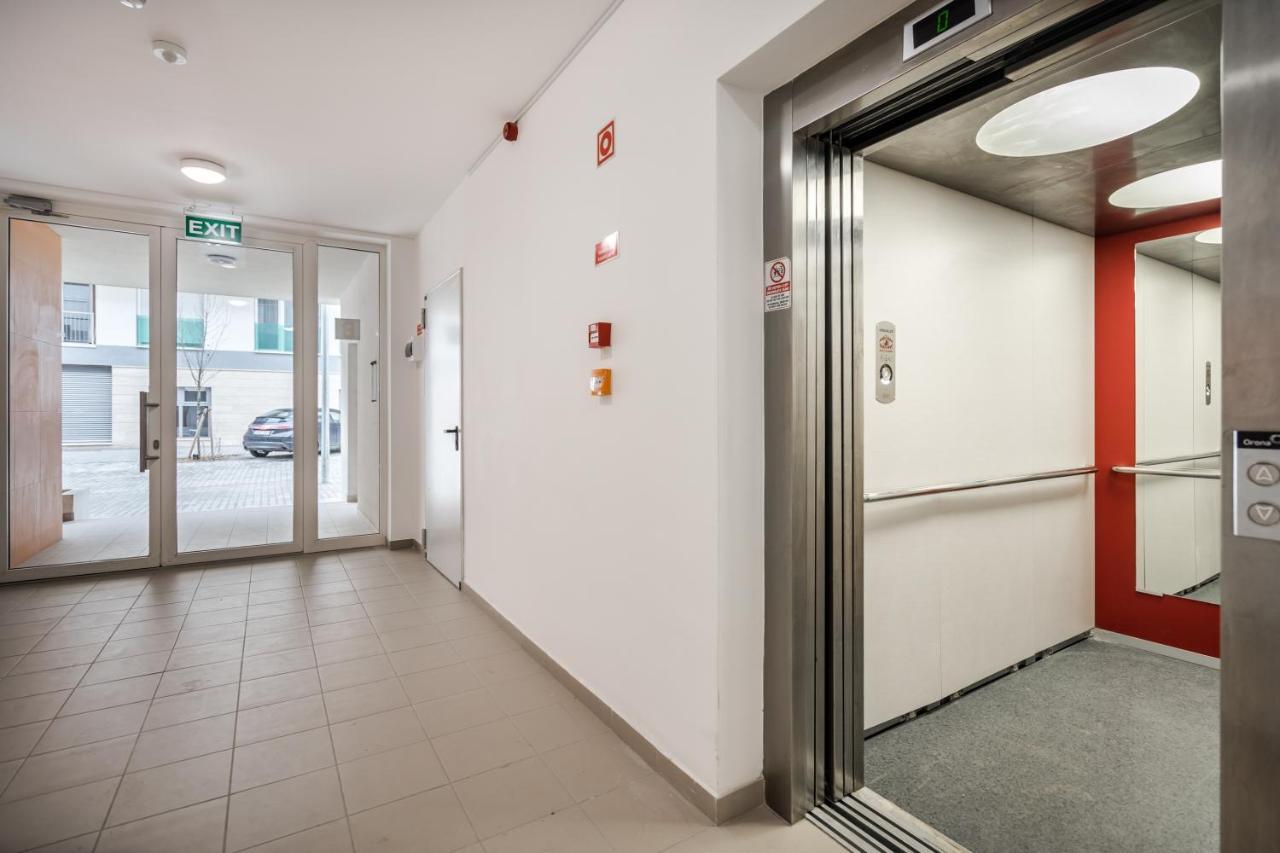 Cosy Home Close To The Center With Parking Garage Boedapest Buitenkant foto